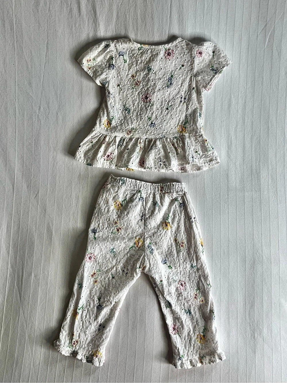 H&M Broderie Anglaise 2-Piece Set Floral Embroidered Matching Set in White Baby